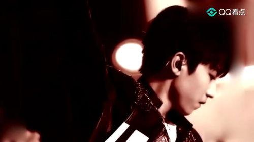 王俊凯的舞蹈视频,动感舞步演绎青春活力